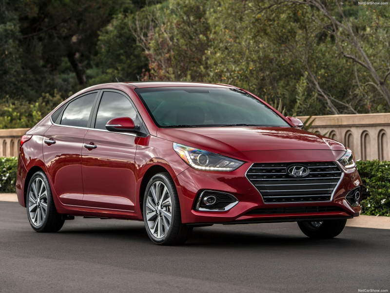Illustration for article titled Fresh off of propagating their corporate catfish face across their lineup, Hyundai is now apparently implementing a corporate deadmau5 face